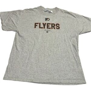 Vintage CCM Gray Philadelphia Flyers T-Shirt Men's Size L Hockey NHL Graphic Tee